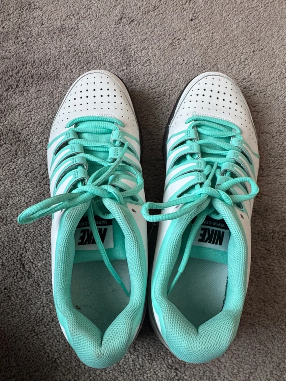 Nike Vapor Court Tennis Shoes White Aqua Green Lace Up SIZE 11 Athletic Sneakers